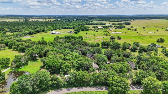 2869 Ranch Road, Whitesboro, TX 76273