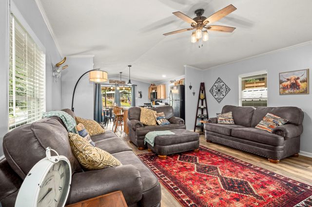 69 Key Largo Loop, Point Blank, TX 77364