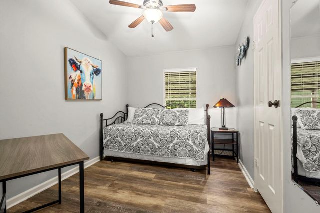 69 Key Largo Loop, Point Blank, TX 77364