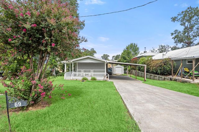 69 Key Largo Loop, Point Blank, TX 77364