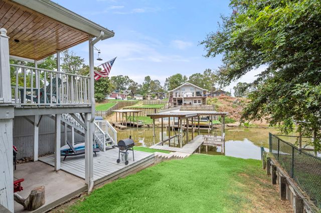69 Key Largo Loop, Point Blank, TX 77364