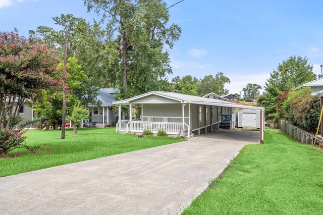69 Key Largo Loop, Point Blank, TX 77364