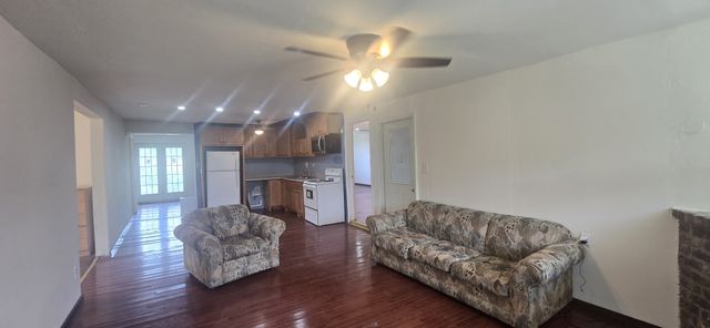 110 Dr Ibrahim Ln, Summertown, TN 38483