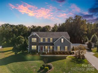 916 Manorwood Drive, Waxhaw, NC 28173