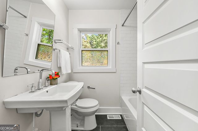 1397 David Circle, Decatur, GA 30032