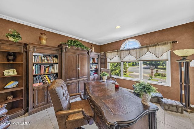 425 Iron Bridge Road, Freehold, NJ 07728