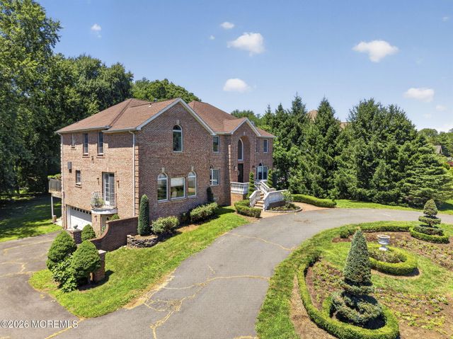 425 Iron Bridge Road, Freehold, NJ 07728