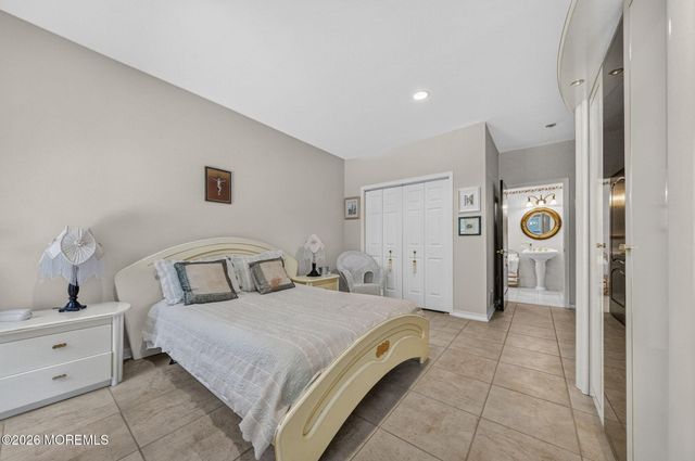 425 Iron Bridge Road, Freehold, NJ 07728