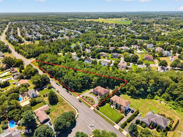 425 Iron Bridge Road, Freehold, NJ 07728