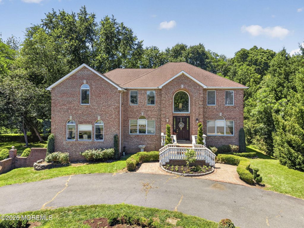 425 Iron Bridge Road, Freehold, NJ 07728