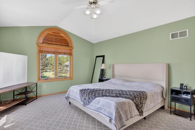 4577 Hunters Glen DRIVE, Sheboygan, WI 53083