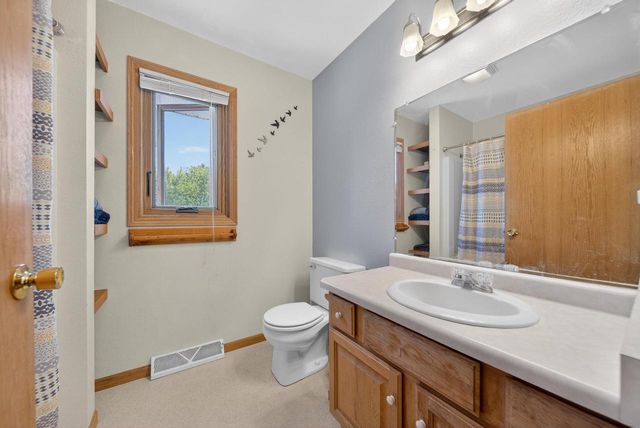 4577 Hunters Glen DRIVE, Sheboygan, WI 53083