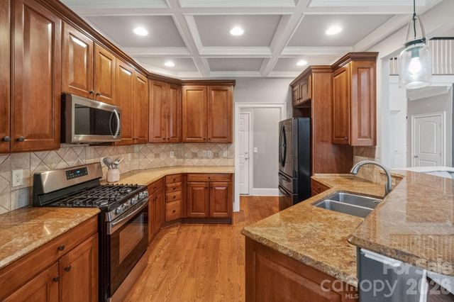173 Yellow Jacket Circle, Mooresville, NC 28117