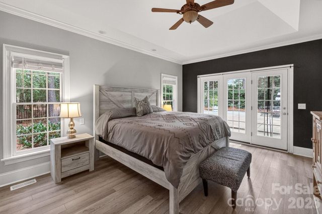 173 Yellow Jacket Circle, Mooresville, NC 28117