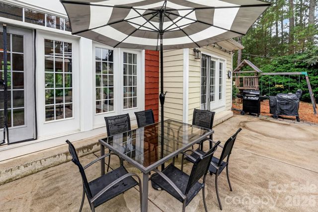173 Yellow Jacket Circle, Mooresville, NC 28117