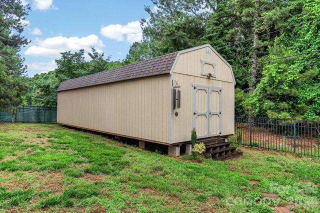 173 Yellow Jacket Circle, Mooresville, NC 28117