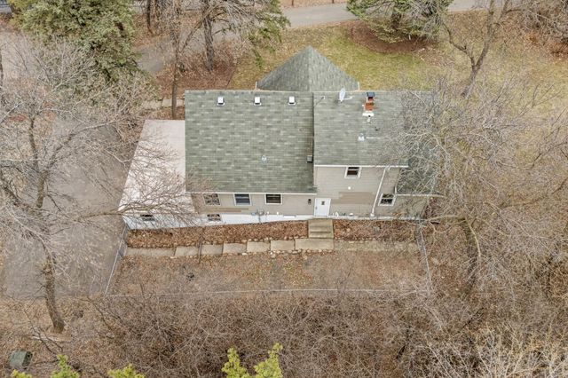 8508 Waters Edge Drive, Chanhassen, MN 55317