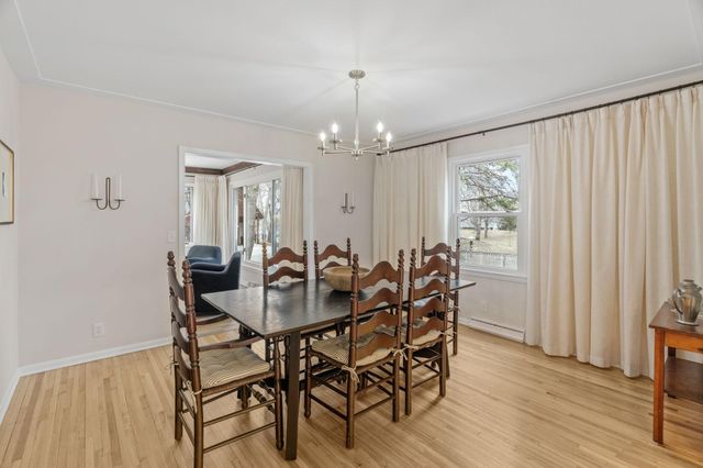 8508 Waters Edge Drive, Chanhassen, MN 55317