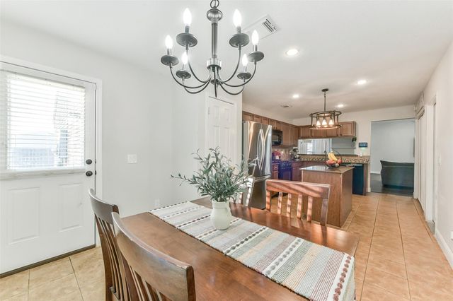 4010 Spring Branch Drive W, Pearland, TX 77584