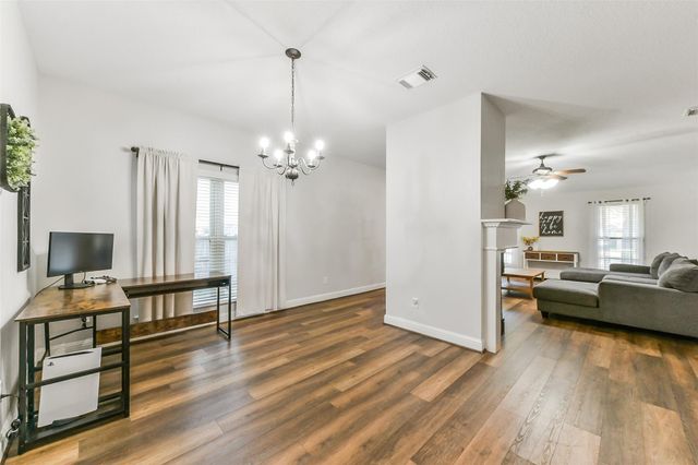 4010 Spring Branch Drive W, Pearland, TX 77584