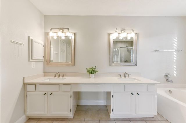 4010 Spring Branch Drive W, Pearland, TX 77584