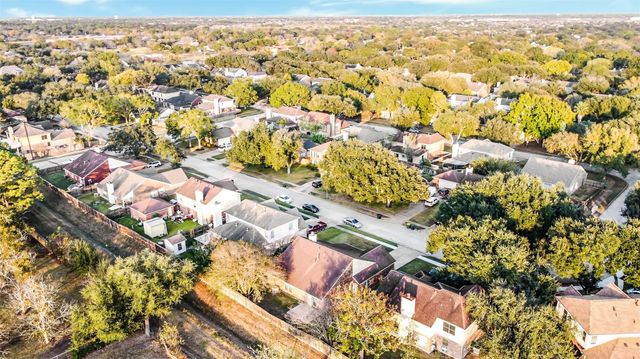 4010 Spring Branch Drive W, Pearland, TX 77584