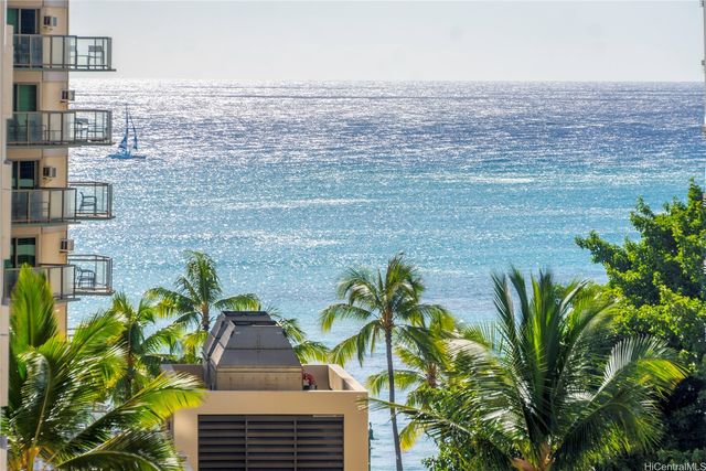 2463 Kuhio Avenue 1106, Honolulu, HI 96815