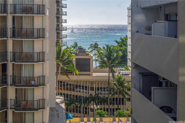 2463 Kuhio Avenue 1106, Honolulu, HI 96815
