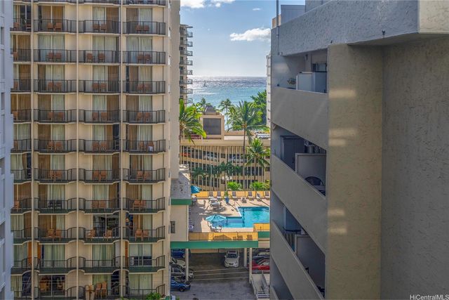 2463 Kuhio Avenue 1106, Honolulu, HI 96815
