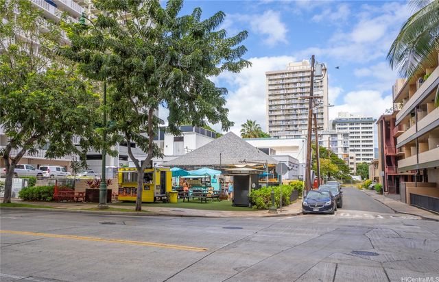 2463 Kuhio Avenue 1106, Honolulu, HI 96815