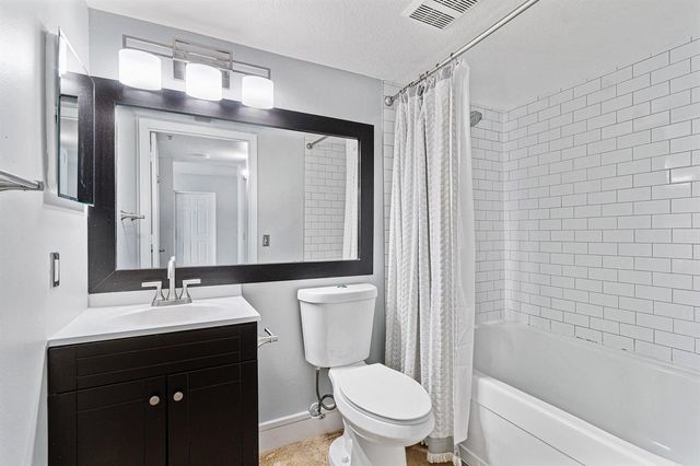 1013 VILLA Circle, Boynton Beach, FL 33435