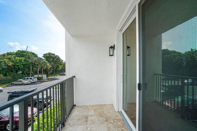 1013 VILLA Circle, Boynton Beach, FL 33435