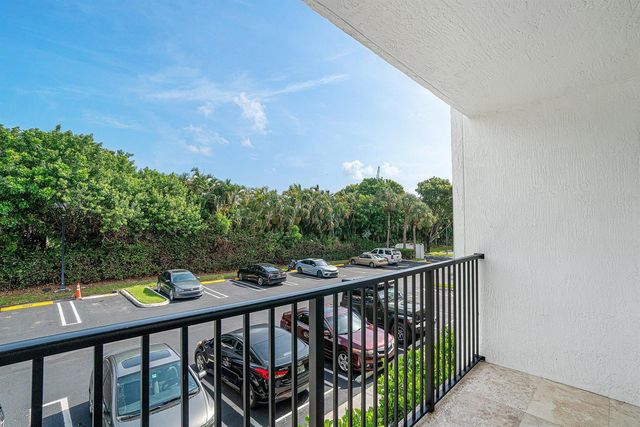 1013 VILLA Circle, Boynton Beach, FL 33435