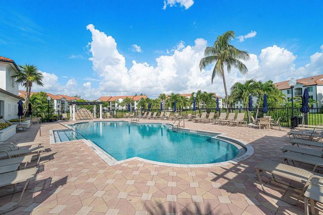 1013 VILLA Circle, Boynton Beach, FL 33435