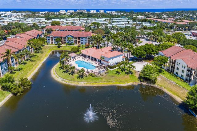 1013 VILLA Circle, Boynton Beach, FL 33435