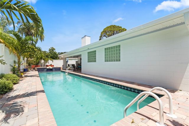 12352 83RD AVENUE, Seminole, FL 33772