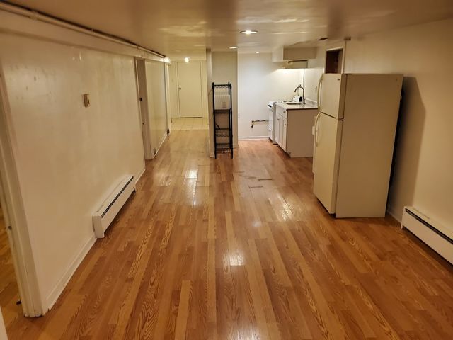 2911 N TROY Street, Chicago, IL 60618