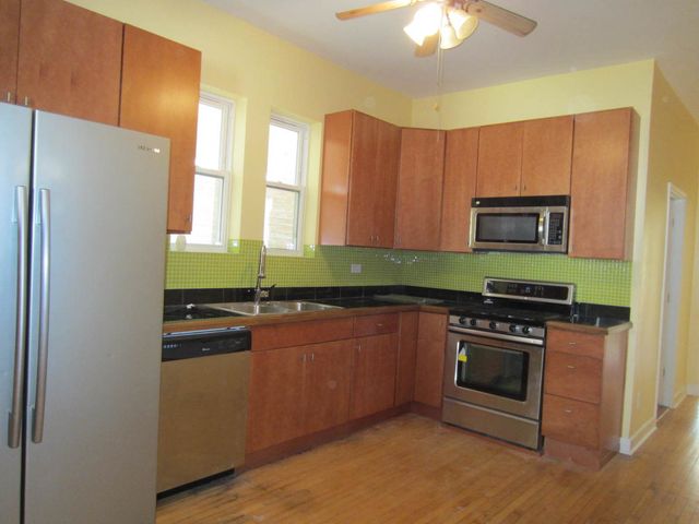 2911 N TROY Street, Chicago, IL 60618