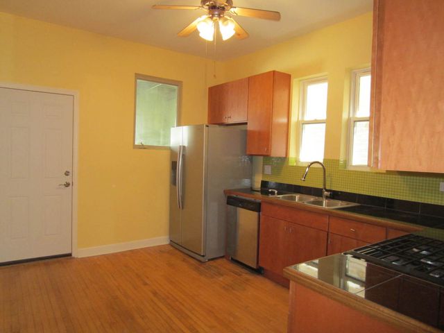 2911 N TROY Street, Chicago, IL 60618