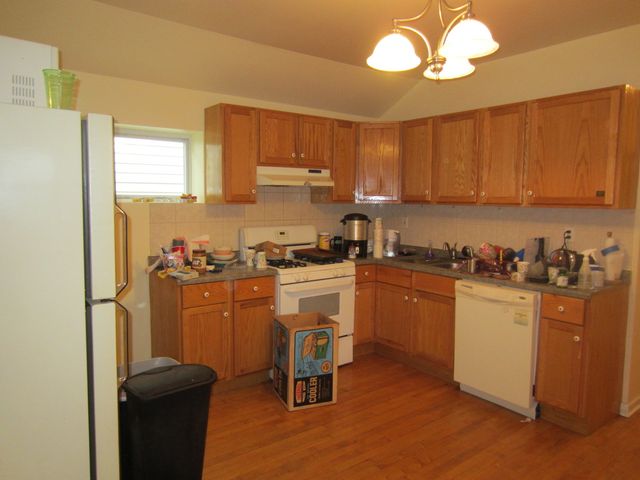 2911 N TROY Street, Chicago, IL 60618