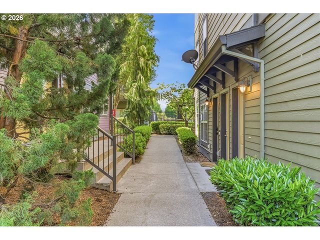 11189 Se CAUSEY Cir, Happy Valley, OR 97086