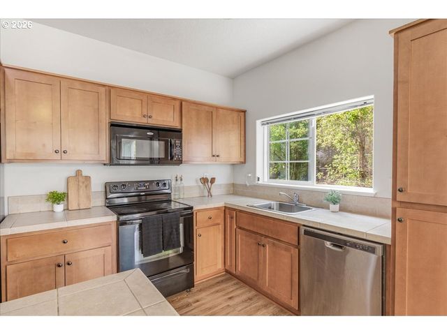 11189 Se CAUSEY Cir, Happy Valley, OR 97086