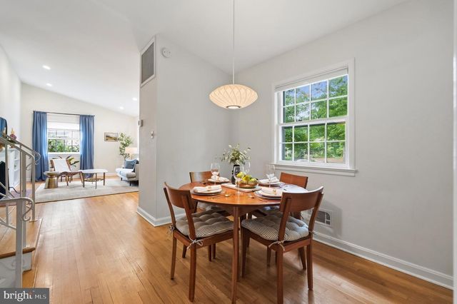1504 DARE CT, Alexandria, VA 22308