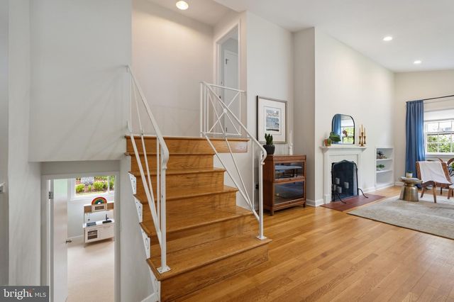 1504 DARE CT, Alexandria, VA 22308