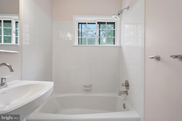 1504 DARE CT, Alexandria, VA 22308