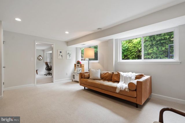 1504 DARE CT, Alexandria, VA 22308
