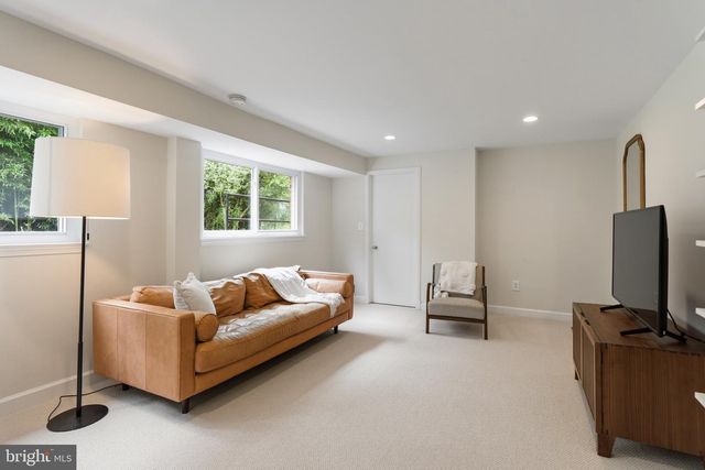 1504 DARE CT, Alexandria, VA 22308