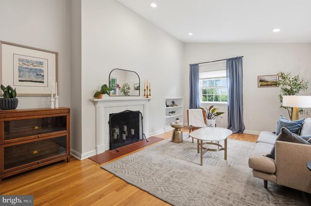 1504 DARE CT, Alexandria, VA 22308