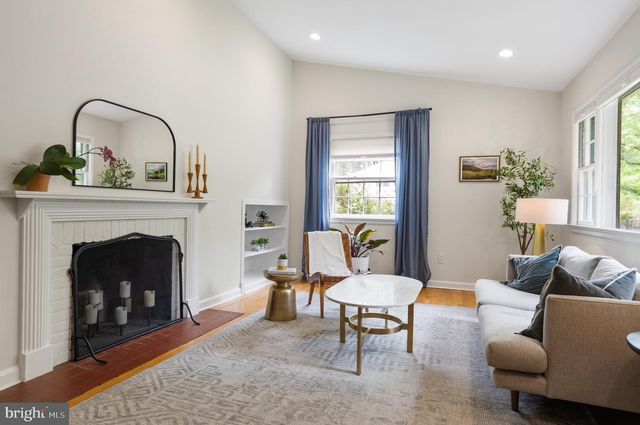1504 DARE CT, Alexandria, VA 22308