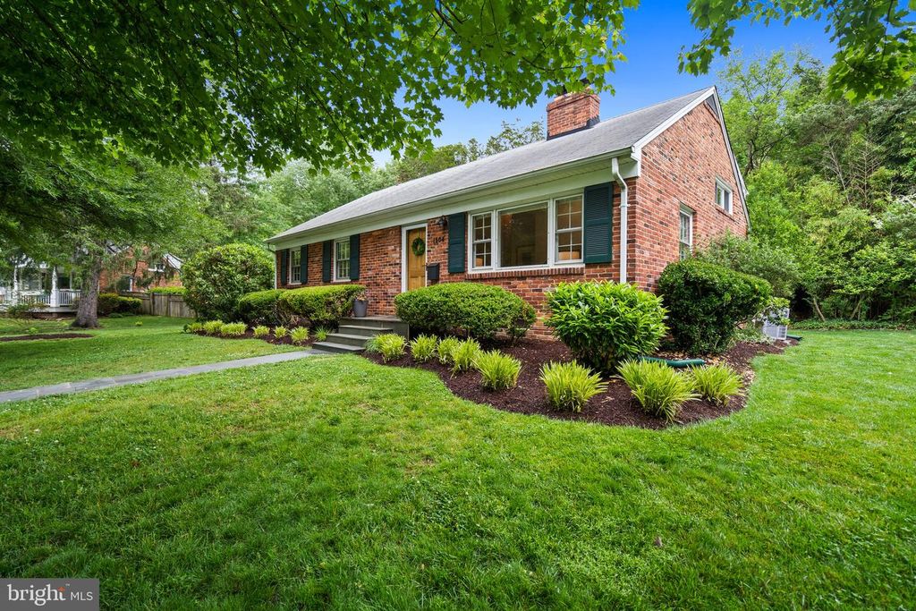 1504 DARE CT, Alexandria, VA 22308